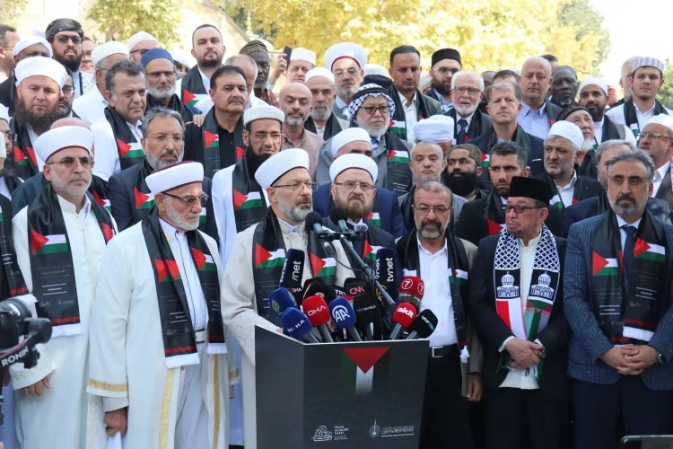 50'den fazla ülkeden âlimler Gazze için İstanbul'da bir araya geldi