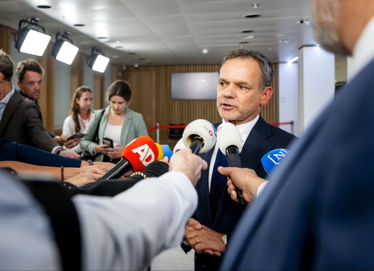 Hollanda'da İsrail'e yaptırımların engellenmesi hükümeti sarstı