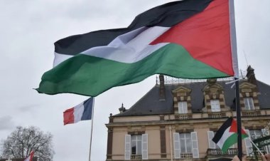 Filistin Devleti'ni tanıma hazırlığında olan Fransa'da 21 belediyede Filistin bayrağı asıldı