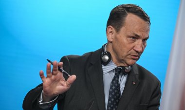 Polonya, hava sahasını ihlal eden Rus uçaklarını düşüreceğini duyurdu