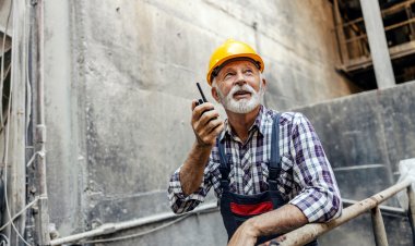 Alman iş gücü piyasasında giderek daha fazla yaşlı insan çalışıyor