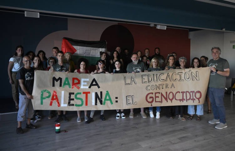 İspanyol öğretmenler yeni eğitim yılı öncesinde soykırımcı İsrail'e karşı eylem başlattı