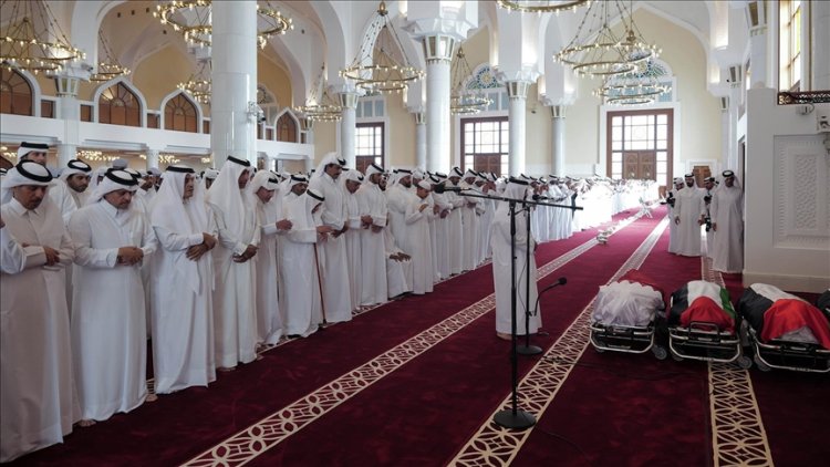 Soykırımcı İsrail'in Katar saldırısında şehid edilenler için Doha'da cenaze töreni düzenlendi