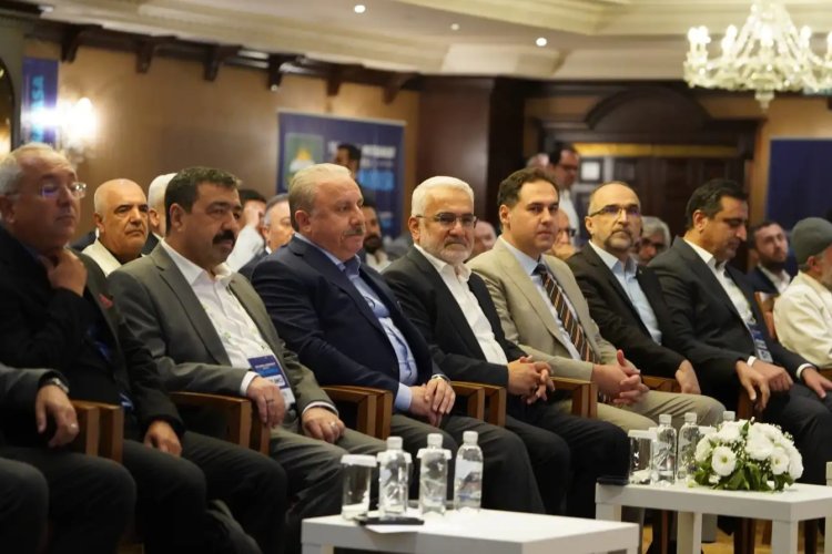 HÜDA PAR’ın 'Toplumsal Mutabakat Arayışı ve Yeni Anayasa' çalıştayı başladı