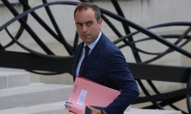 Fransa'da yeniden Başbakan atanan Lecornu hükümetini kurdu