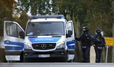 Almanya'da tatbikatı gerçek sandılar: Polis ile asker çatıştı