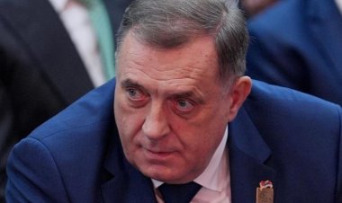 Trump yönetimi, görevden alınan Bosnalı Sırp lider Dodik'e yönelik yaptırımları kaldırdı