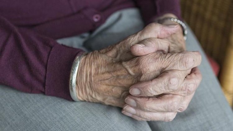 Dünyada yaşlı nüfusun 2050'de 2,1 milyarı bulması bekleniyor