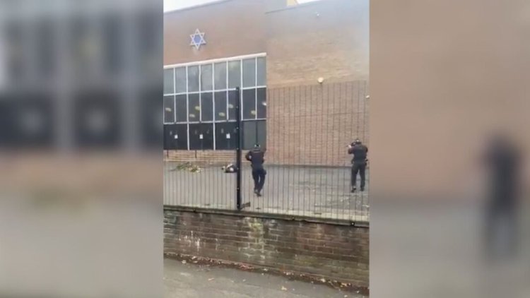 Manchester'da siyonizm yanlısı sinagoga saldırı: 2 ölü, 3 ağır yaralı