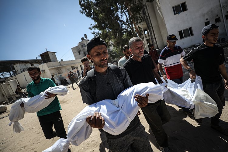 Katil İsrail'in Gazze'ye saldırılarında şehit sayısı 67 bin 183'e çıktı