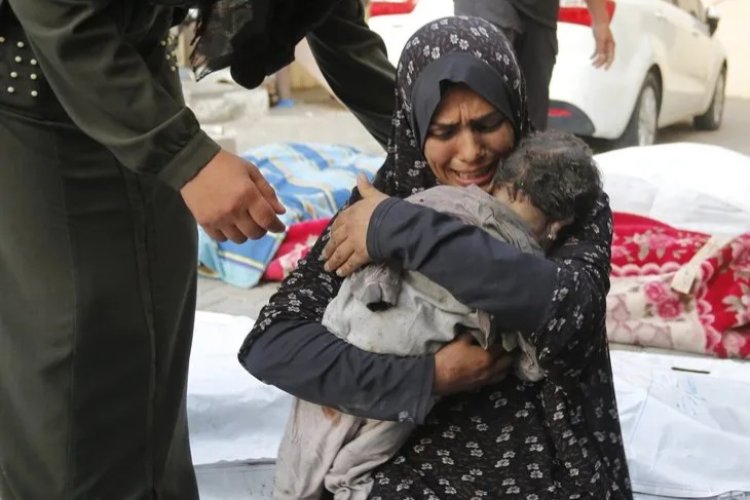 Gazzeli kadınlar, 2 yıldır İsrail saldırıları altında ölüm, göç ve düşük yapma korkusuyla yaşıyor