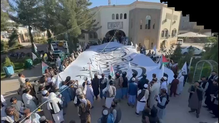 Afgan halkı Gazze’nin yanında: Herat’ta coşkulu ateşkes kutlaması