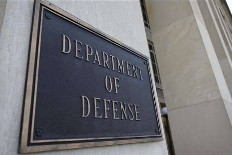 Pentagon'un yeni basın kurallarını reddeden gazeteciler, bakanlıktaki ofislerini boşaltıyor