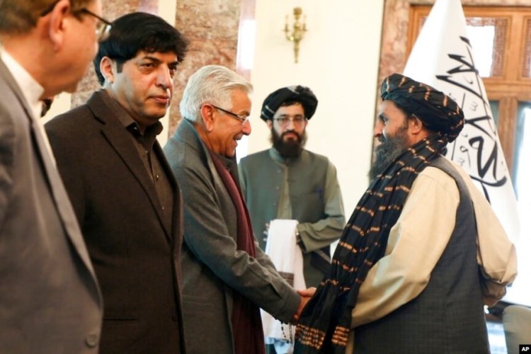 Pakistan ve Afganistan, Katar'da diyaloğa başlıyor