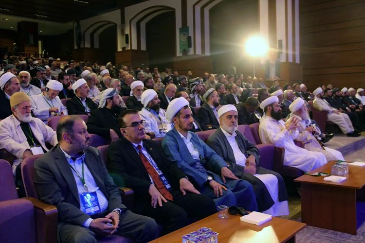 Alimler: Aileyi korumak ümmeti korumaktır!