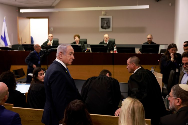 Netanyahu'nun yolsuzluk davasını durduracak yasa tasarısı tepkiyle karşılandı