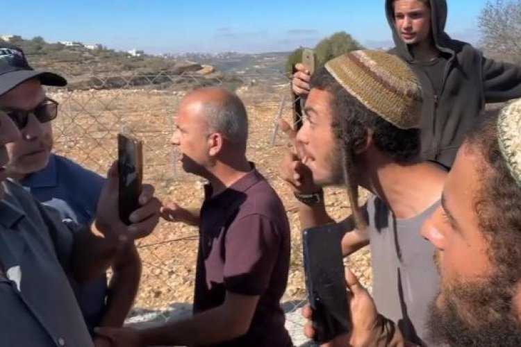 İşgalci İsrailliler, Batı Şeria'da Filistinlilerin zeytin hasadını engelledi