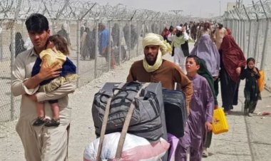 Pakistan ile Afganistan arasındaki Torkham Sınır Kapısı yeniden açıldı