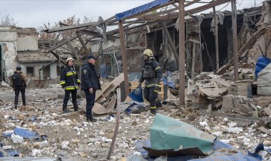 Ukrayna: Rusya son bir ayda Ukrayna'daki mevzilere 5 bin 328 güdümlü hava bombası attı