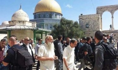 Siyonist baskınlar rutin hale geldi: 1105 işgalci Mescid-i Aksa'ya girdi