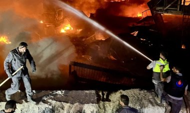 İşgalci İsrail, Lübnan'ın güneyindeki 2 beldeye hava saldırısı düzenledi