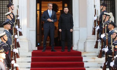 Zelenskiy, Yunanistan'ın başkenti Atina'da temaslarda bulundu