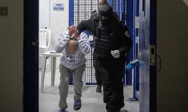 İşgalci İsrail hapishanelerinde son iki yılda en az 98 Filistinlinin hayatını kaybettiği belgelendi