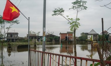 Avustralya'da binlerce ev ve iş yeri, tropikal siklon nedeniyle elektriksiz kaldı