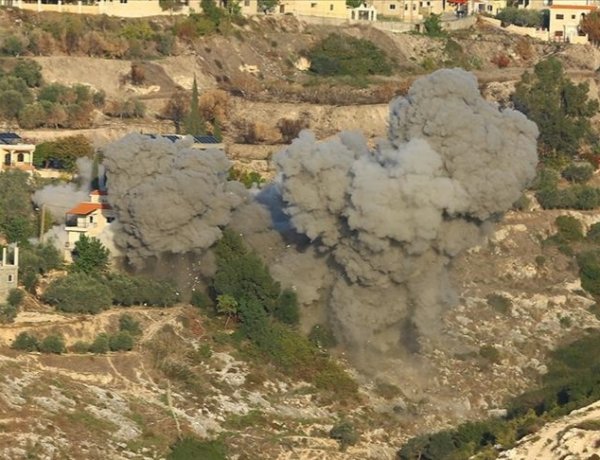 İşgalci İsrail, Lübnan'ın güneyine 'fosfor bombasıyla' saldırı düzenledi