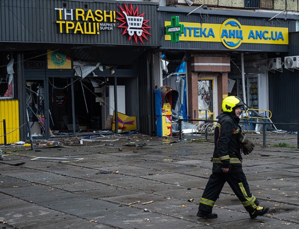 Zelenskiy: Rusya bir haftada yaklaşık 1100 İHA ve 50'den fazla füzeyle saldırdı