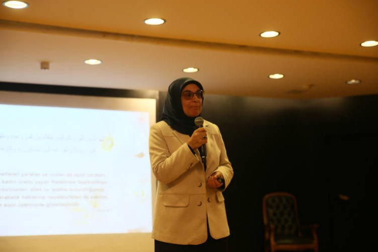 Viyana'da "Peygamberimizin Modelliğinde Aile İçi İletişim Dili" semineri düzenlendi