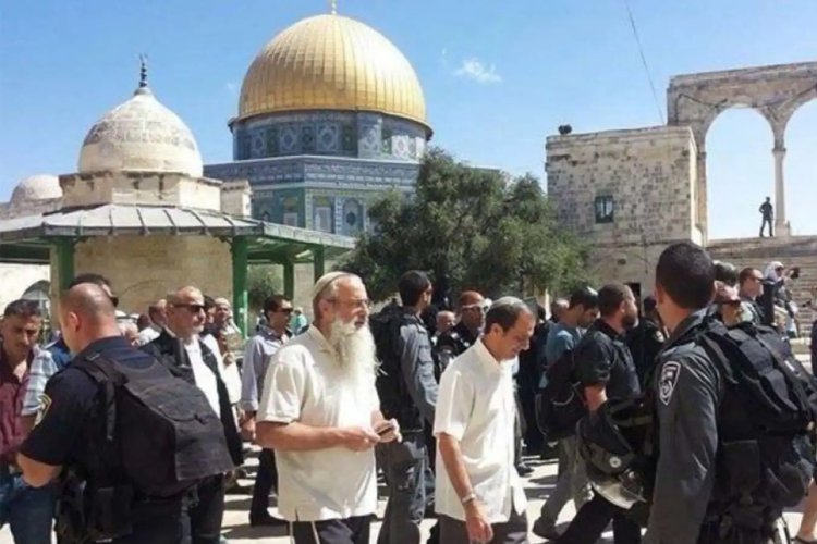 Siyonist baskınlar rutin hale geldi: 1105 işgalci Mescid-i Aksa'ya girdi