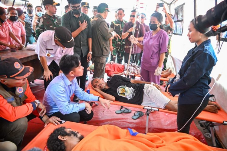 Endonezya’da ücretsiz yemek programı binlerce kişiyi hastanelik etti