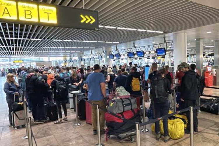 Brüksel Havalimanı'nda 26 Kasım'daki gidiş yönlü bütün uçuşlar iptal edildi