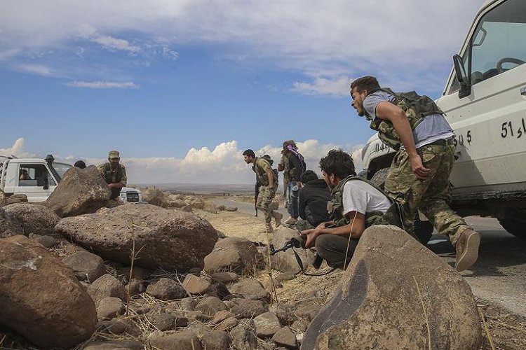 Rakka kırsalında gerilim: PKK/YPG, Suriye ordusu noktalarına saldırdı
