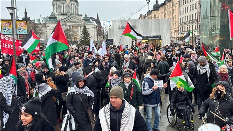 İsveç'te işgalci İsrail'in Gazze'ye devam eden saldırıları protesto edildi