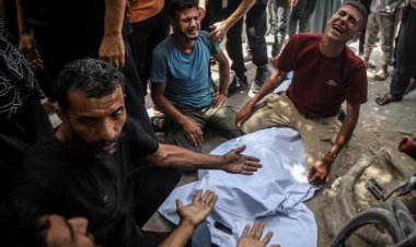 Katil İsrail'in Gazze'ye saldırılarında can kaybı 70 bin 365'e yükseldi