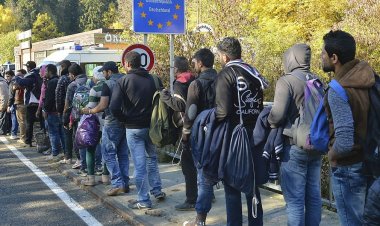 AB, göçe maruz kalan ülkelerin yükünü hafifletmek için 'Dayanışma Havuzu' kurulmasında anlaştı