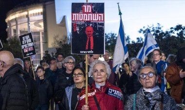 Tel Aviv’de Netanyahu protestosu: “Suçlular hükümette değil hapiste olmalı”