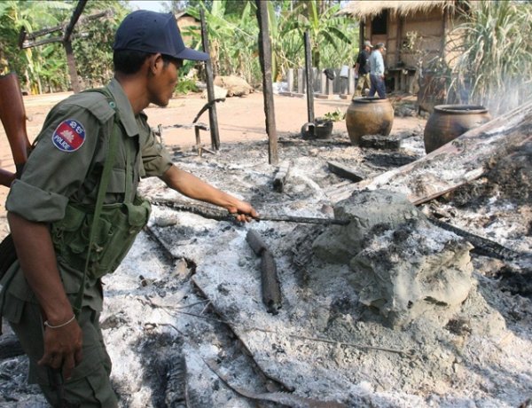 Tayland ile Kamboçya arasında çatışmalar yeniden başladı
