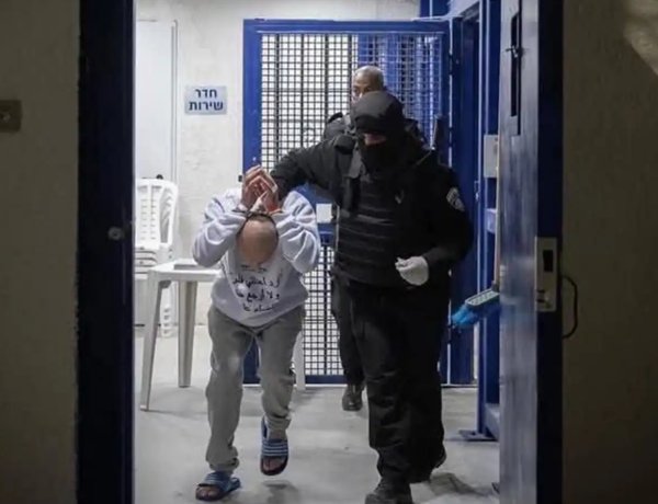 Gazze'den 32 tutsak cezaları bitmesine rağmen esir tutuluyor