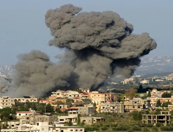 Siyonist İsrail Güney Lübnan'ı yeniden vurdu