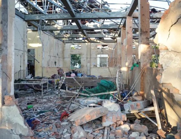 Myanmar'da hastane bombalandı: 31 ölü