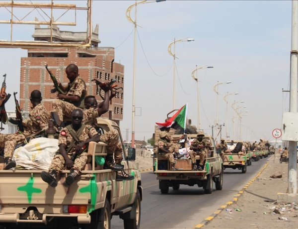 BAE, Suudi Arabistan ile Yemen'deki "terörle mücadele ekiplerini feshettiğini” açıkladı