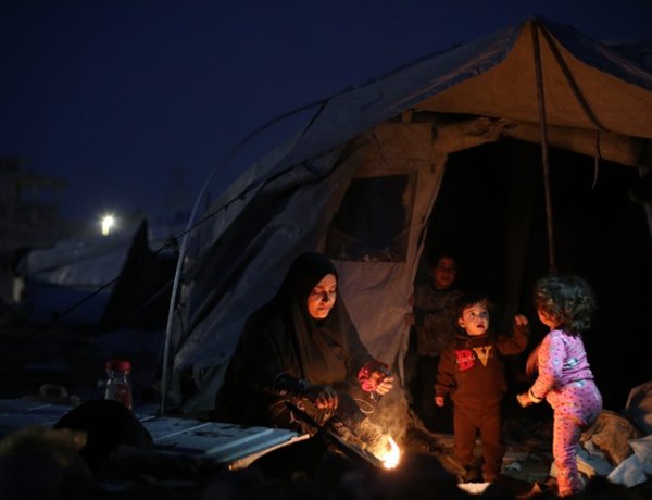 Gazze'deki 2,3 milyon Filistinliyi zorlu ve belirsiz bir yıl bekliyor