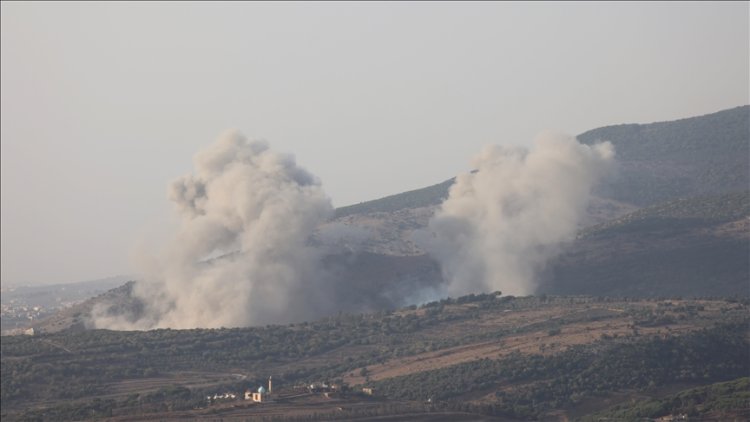 İşgalci İsrail ordusu, Lübnan'ın güneyindeki 4 beldeye hava saldırısı düzenledi