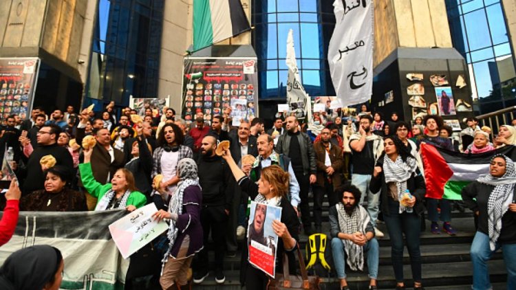 Mısır’da Filistin’le dayanışma girişimlerine toplu dava: 64 kişi Devlet Güvenlik Mahkemesi'ne sevk edildi