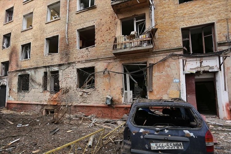 Zelenskiy, Rusya'nın 30 füze ve 450'den fazla İHA ile saldırı düzenlediğini bildirdi