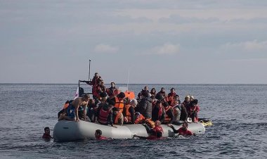 Gambiya açıklarında göçmen teknesi alabora oldu: 7 ölü, onlarca kayıp