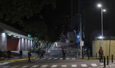 Karakas'ta İHA alarmı: Miraflores yakınında silah sesleri